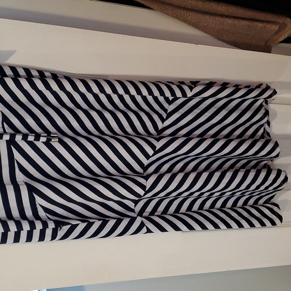 Black and gray striped cotton skirt - Picture 5 of 6